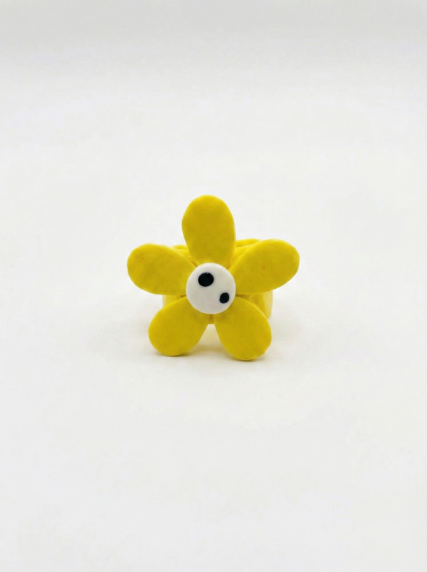 freepik__genera-solo-el-amarillo__67745 Anillos Flora Dots