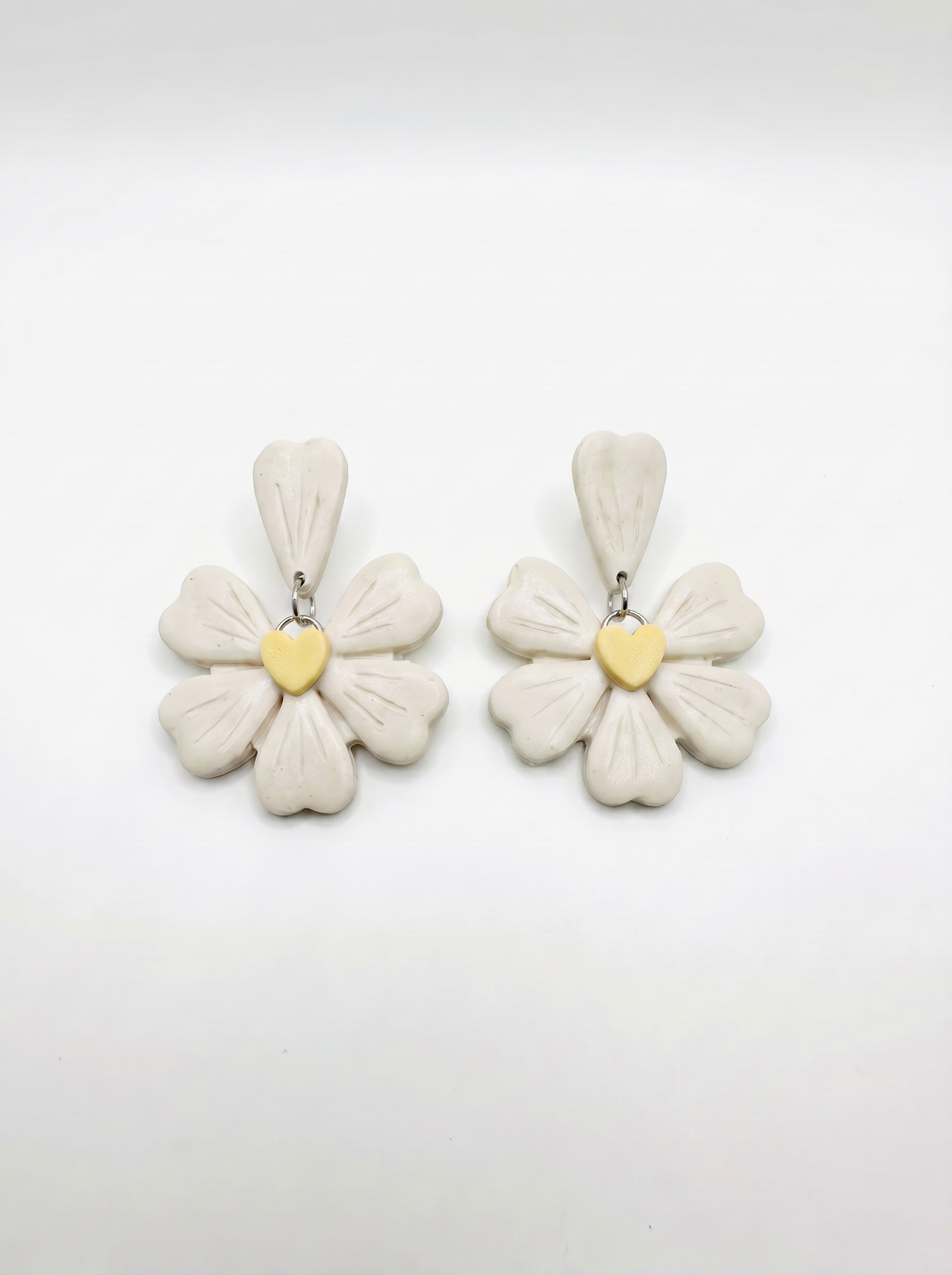 Aretes Pétalo de Amor
