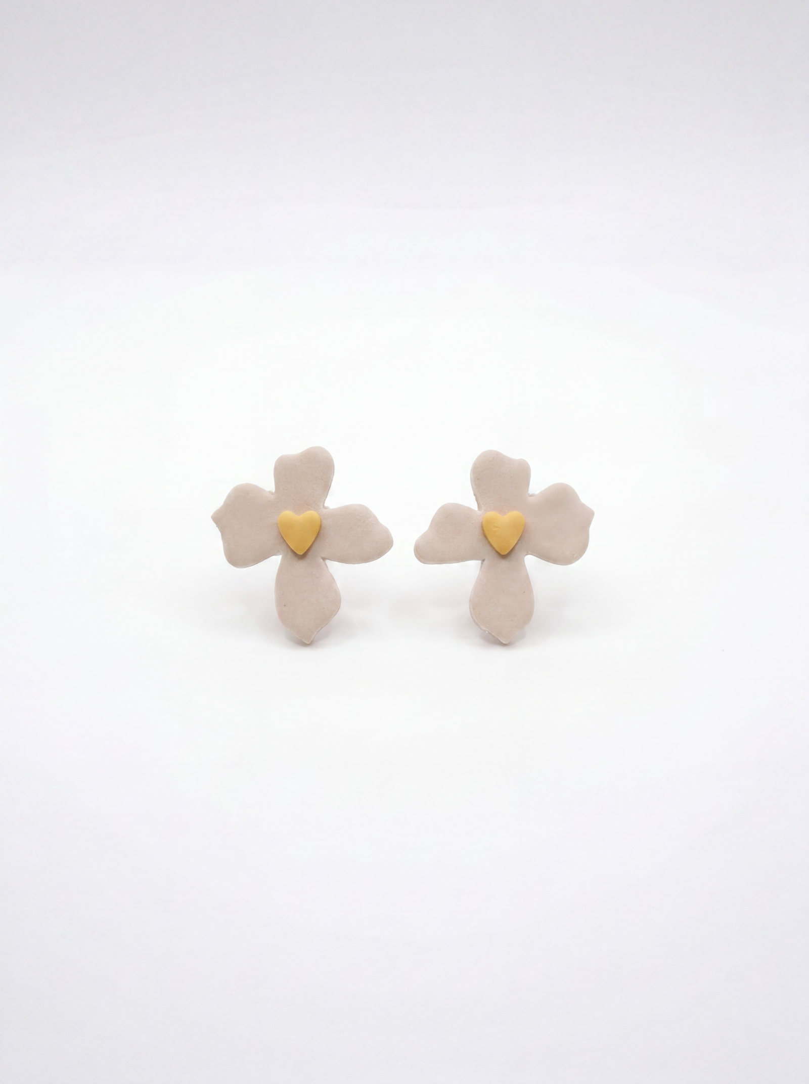 Aretes Flor Serena mini