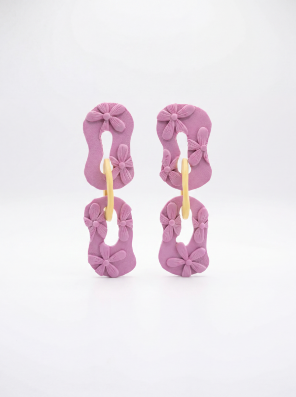Aretes Entre Pétalos