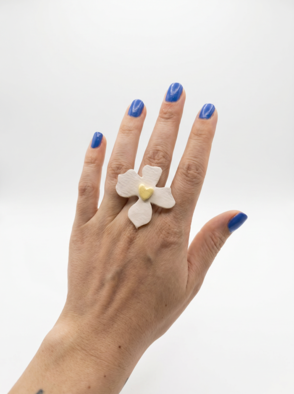 Anillo Flor Serena