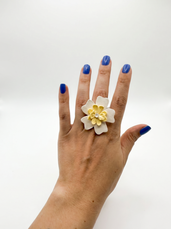 Anillo Flor Abierta